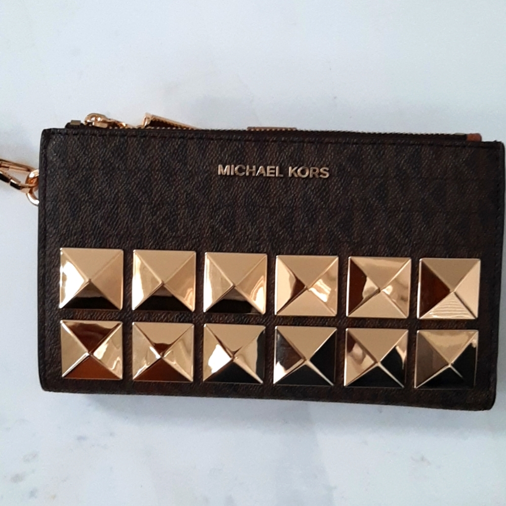Michael kors wallet